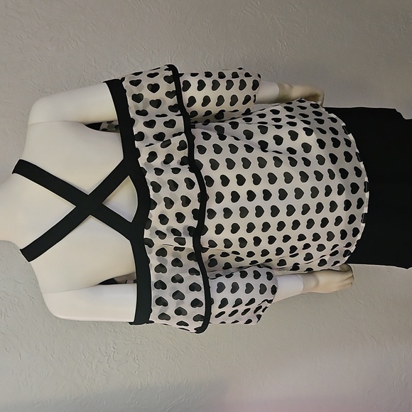 PAPAYA Black and White Hearts Ruffle Criss Cross Off-Shoulder Chiffon Top - Picture 6 of 8